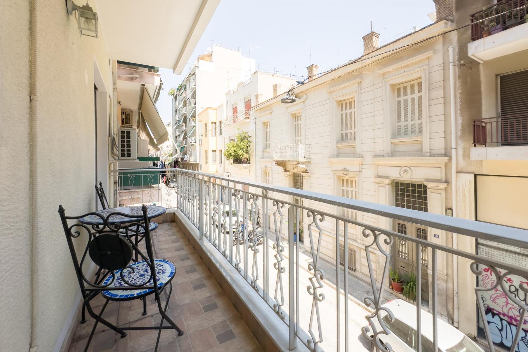 Urban Comfort Apt Near Downtown Афины Экстерьер фото
