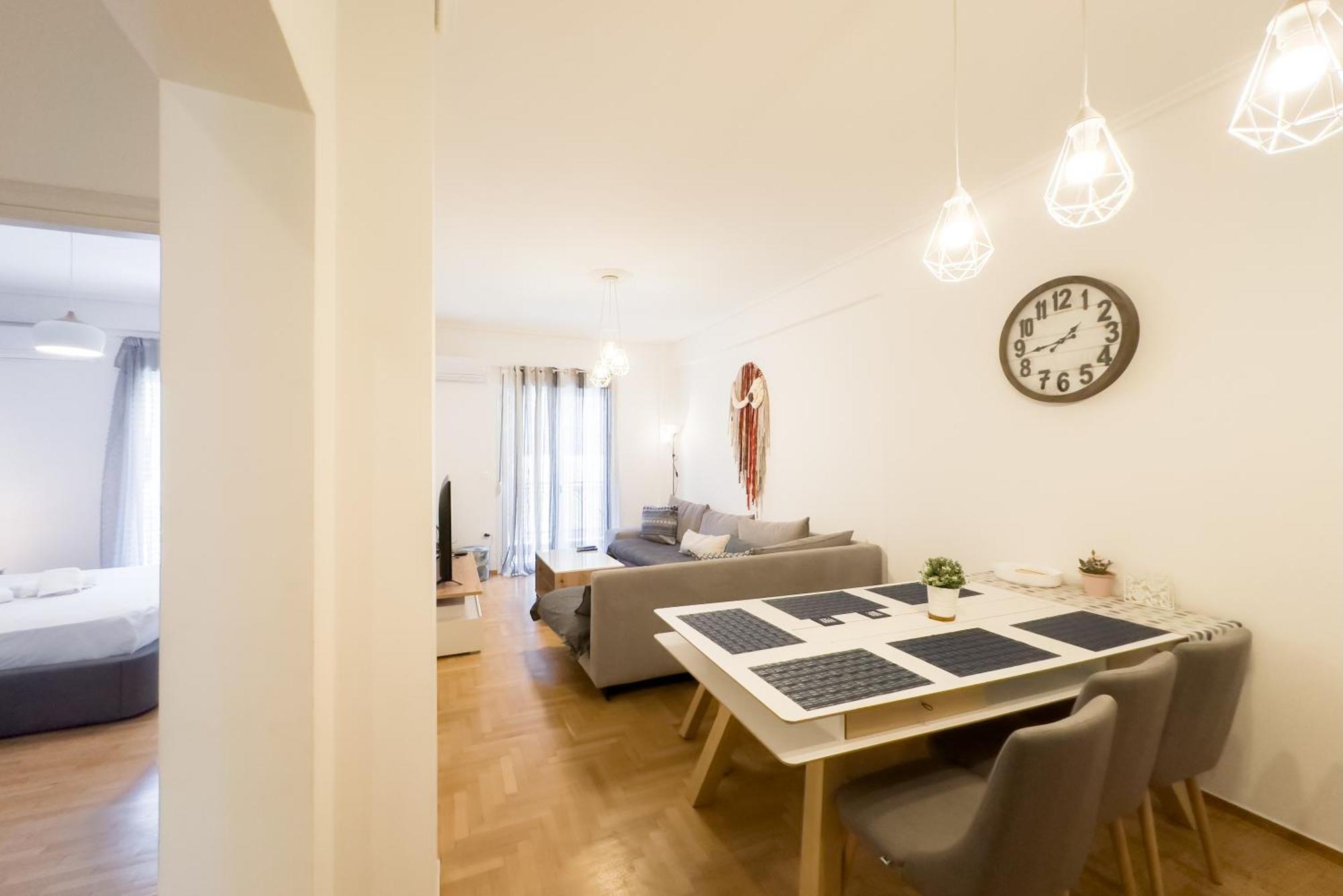 Urban Comfort Apt Near Downtown Афины Экстерьер фото