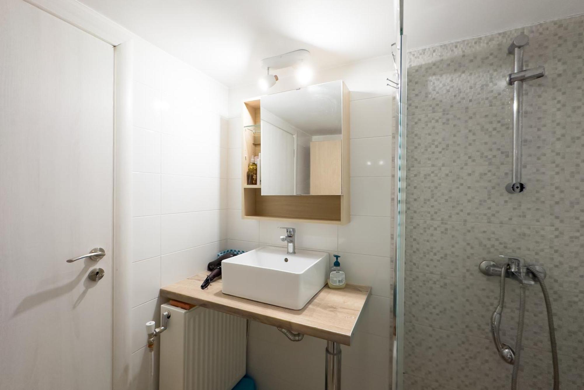 Urban Comfort Apt Near Downtown Афины Экстерьер фото