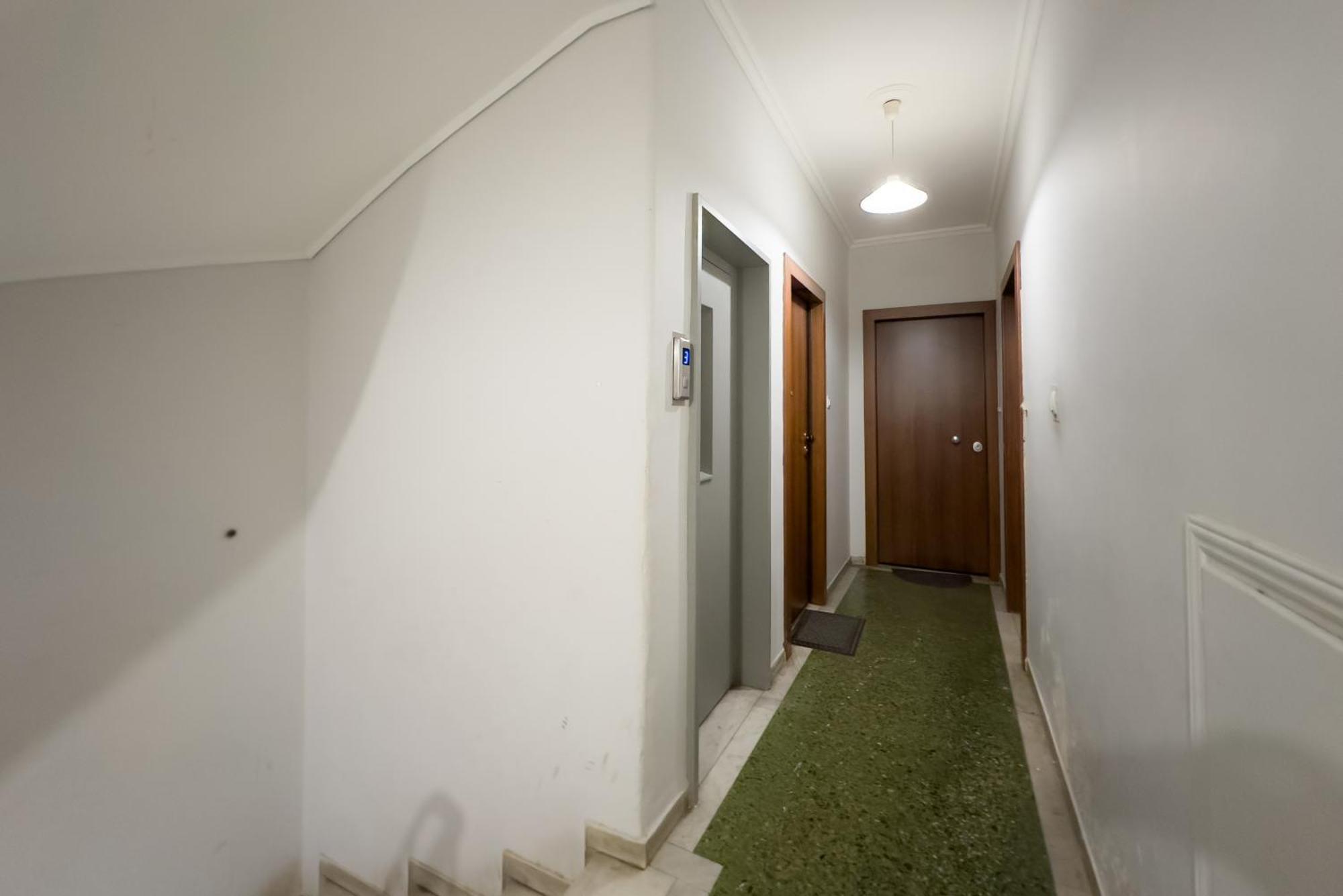 Urban Comfort Apt Near Downtown Афины Экстерьер фото